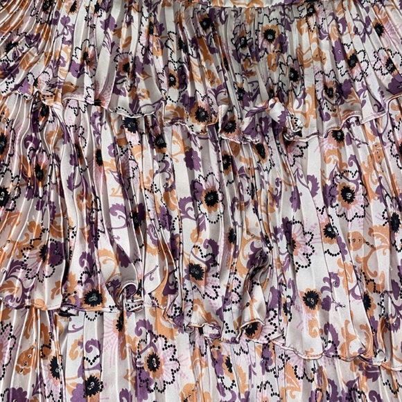 Alexis Amonda Floral Pleated Tiered Long Dress - Picture 4 of 7